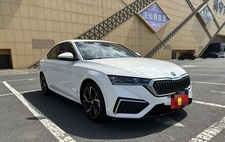 Skoda Octavia IV, 2022 год, 2 200 000 рублей, 2 фотография