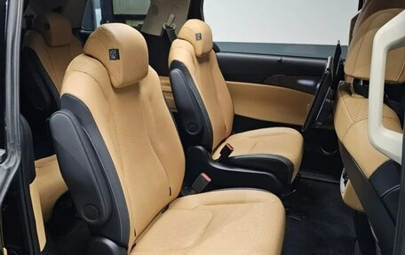 KIA Carnival, 2022 год, 3 900 000 рублей, 11 фотография