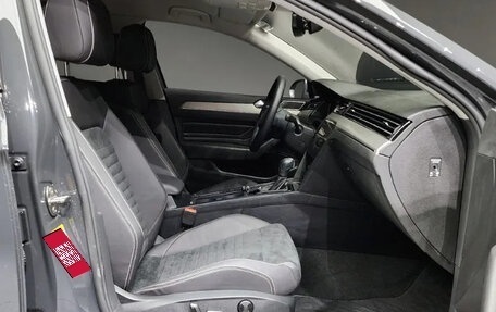 Volkswagen Passat B8 рестайлинг, 2021 год, 2 565 000 рублей, 8 фотография