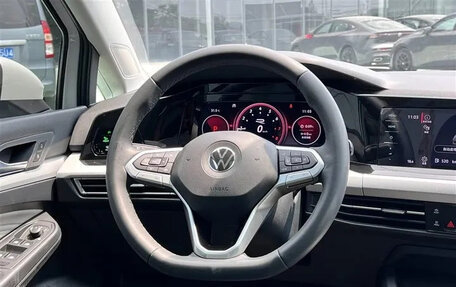 Volkswagen Golf VIII, 2021 год, 1 535 000 рублей, 10 фотография