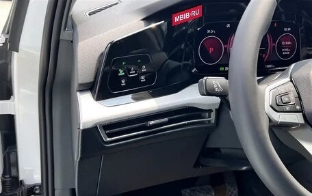 Volkswagen Golf VIII, 2021 год, 1 535 000 рублей, 12 фотография