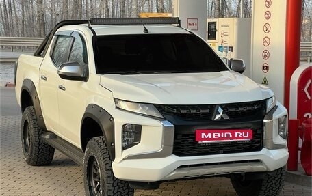 Mitsubishi L200 IV рестайлинг, 2019 год, 2 150 000 рублей, 9 фотография