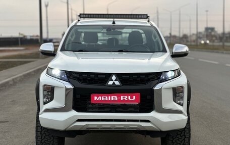 Mitsubishi L200 IV рестайлинг, 2019 год, 2 150 000 рублей, 7 фотография