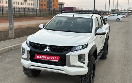 Mitsubishi L200 IV рестайлинг, 2019 год, 2 150 000 рублей, 8 фотография