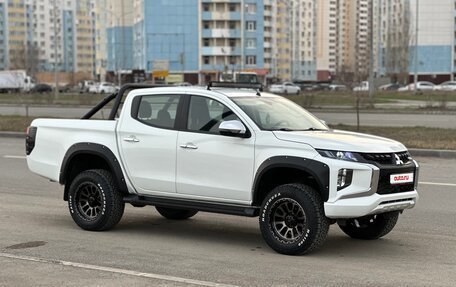 Mitsubishi L200 IV рестайлинг, 2019 год, 2 150 000 рублей, 19 фотография