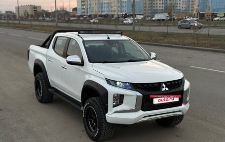 Mitsubishi L200 IV рестайлинг, 2019 год, 2 150 000 рублей, 15 фотография