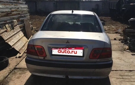 Mitsubishi Carisma I, 2000 год, 90 000 рублей, 4 фотография