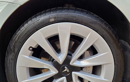 Tesla Model 3 I, 2021 год, 29 фотография