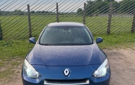 Renault Fluence I, 2010 год, 800 000 рублей, 2 фотография
