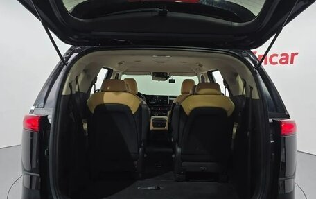 KIA Carnival III, 2021 год, 2 355 000 рублей, 8 фотография