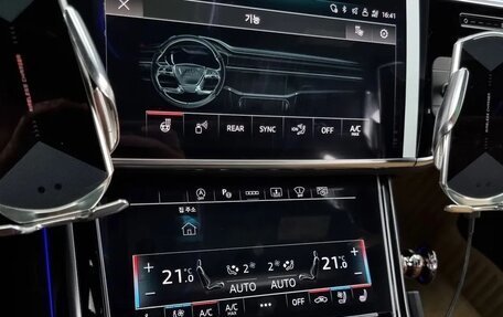 Audi A8, 2021 год, 6 350 000 рублей, 10 фотография