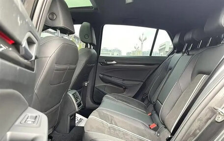 Volkswagen Golf VIII, 2021 год, 1 390 035 рублей, 4 фотография