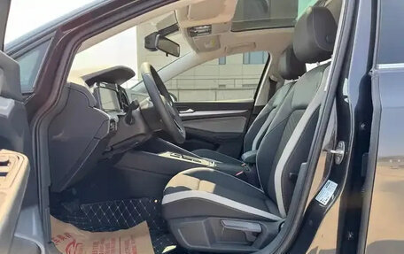 Volkswagen Golf VIII, 2021 год, 1 635 000 рублей, 13 фотография