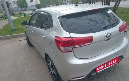 KIA Rio III рестайлинг, 2016 год, 1 050 000 рублей, 4 фотография