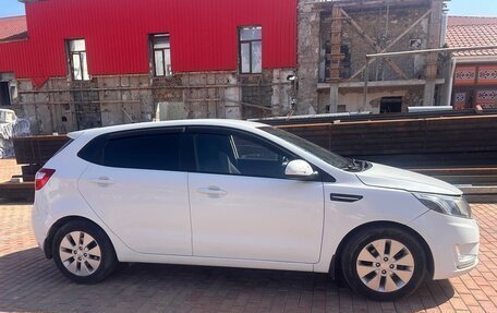 KIA Rio III рестайлинг, 2014 год, 880 000 рублей, 3 фотография