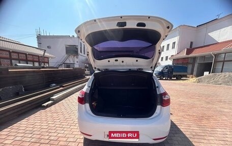 KIA Rio III рестайлинг, 2014 год, 880 000 рублей, 7 фотография
