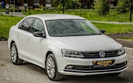 Volkswagen Jetta VI, 2015 год, 1 100 000 рублей, 2 фотография