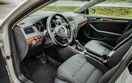 Volkswagen Jetta VI, 2015 год, 1 100 000 рублей, 14 фотография