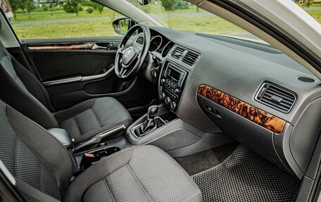 Volkswagen Jetta VI, 2015 год, 1 100 000 рублей, 24 фотография