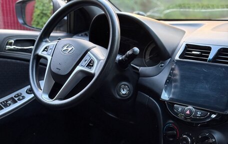 Hyundai Solaris II рестайлинг, 2013 год, 950 000 рублей, 8 фотография