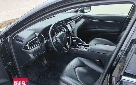 Toyota Camry, 2019 год, 2 890 000 рублей, 6 фотография