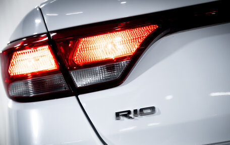 KIA Rio IV, 2018 год, 1 350 000 рублей, 10 фотография