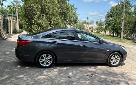 Hyundai Sonata VI, 2010 год, 775 000 рублей, 7 фотография