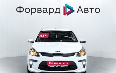 KIA Rio IV, 2018 год, 1 350 000 рублей, 2 фотография