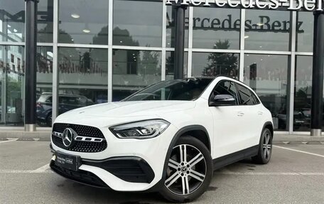 Mercedes-Benz GLA, 2022 год, 2 179 000 рублей, 1 фотография