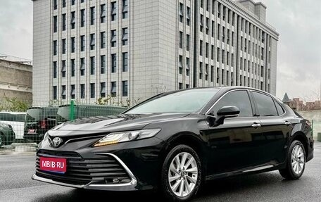 Toyota Camry, 2021 год, 2 250 000 рублей, 1 фотография