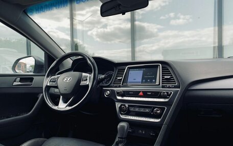 Hyundai Sonata VII, 2018 год, 1 850 000 рублей, 12 фотография