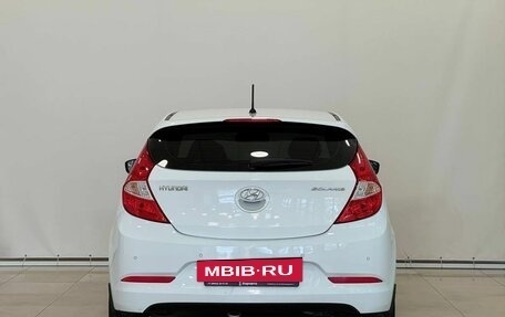 Hyundai Solaris II рестайлинг, 2015 год, 1 125 000 рублей, 8 фотография