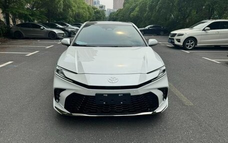 Toyota Camry, 2025 год, 3 150 500 рублей, 2 фотография