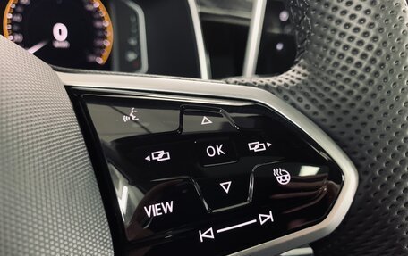 Volkswagen Tiguan II, 2023 год, 4 949 000 рублей, 12 фотография