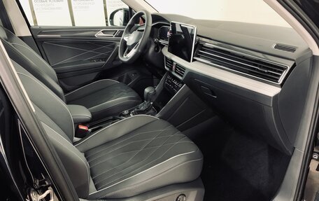 Volkswagen Tiguan II, 2023 год, 4 949 000 рублей, 9 фотография