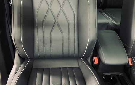 Volkswagen Tiguan II, 2023 год, 4 949 000 рублей, 26 фотография