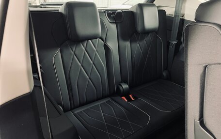 Volkswagen Tiguan II, 2023 год, 4 949 000 рублей, 29 фотография
