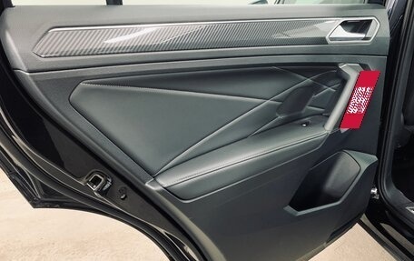 Volkswagen Tiguan II, 2023 год, 4 949 000 рублей, 28 фотография