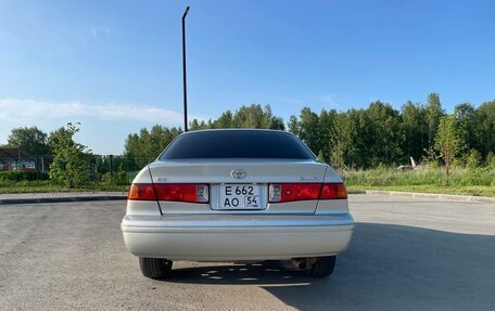 Toyota Camry, 2001 год, 630 000 рублей, 5 фотография
