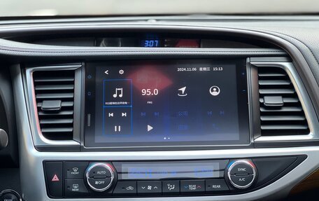 Toyota Highlander III, 2021 год, 3 170 000 рублей, 11 фотография