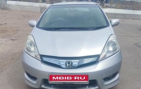 Honda Fit Shuttle I рестайлинг, 2011 год, 1 000 000 рублей, 3 фотография