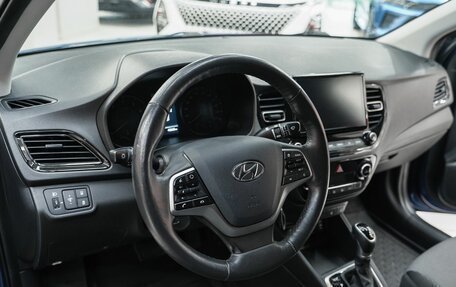 Hyundai Solaris II рестайлинг, 2021 год, 1 449 000 рублей, 8 фотография