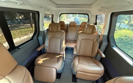 Hyundai Staria, 2022 год, 6 200 000 рублей, 13 фотография