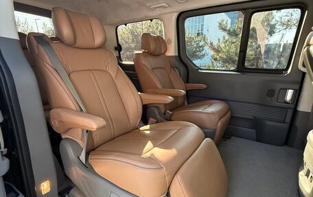 Hyundai Staria, 2022 год, 6 200 000 рублей, 21 фотография