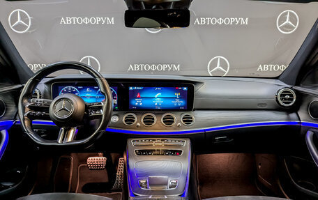 Mercedes-Benz E-Класс, 2021 год, 4 900 000 рублей, 14 фотография