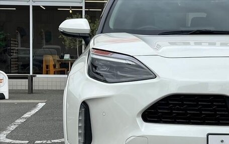 Toyota Yaris Cross, 2022 год, 1 320 000 рублей, 3 фотография