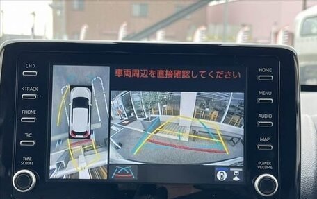 Toyota Yaris Cross, 2022 год, 1 320 000 рублей, 17 фотография