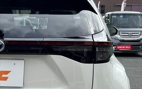 Toyota Yaris Cross, 2022 год, 1 320 000 рублей, 9 фотография