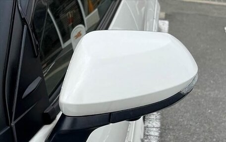 Toyota Yaris Cross, 2022 год, 1 320 000 рублей, 33 фотография