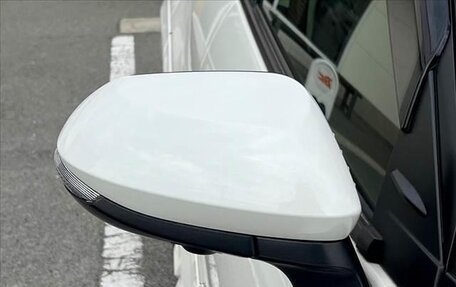 Toyota Yaris Cross, 2022 год, 1 320 000 рублей, 32 фотография